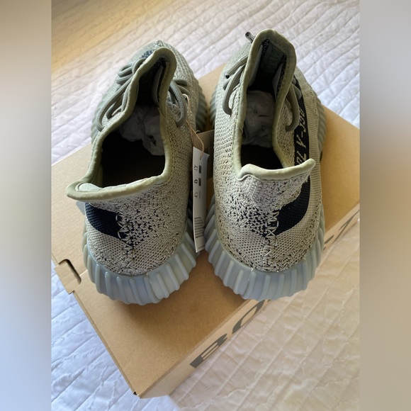 Adidas Yeezy Boost 350 V2 (Granite/Core Black/Granite) HQ2059 - Picture 5 of 8